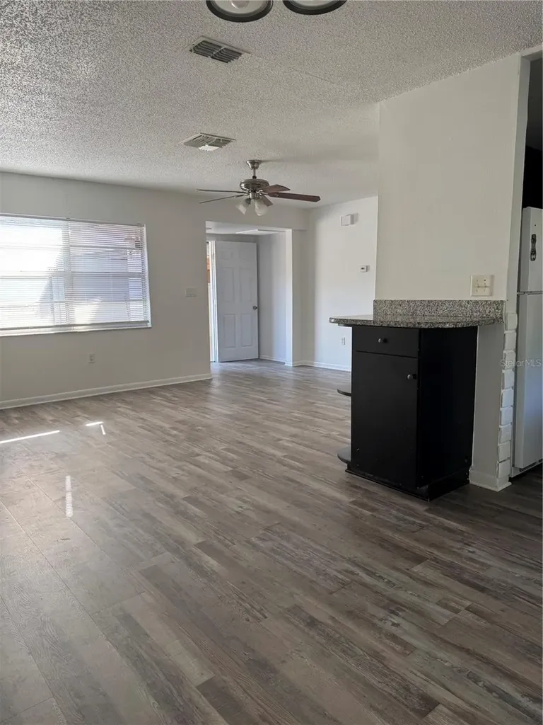 2074 Dodge Street Clearwater FL 33760