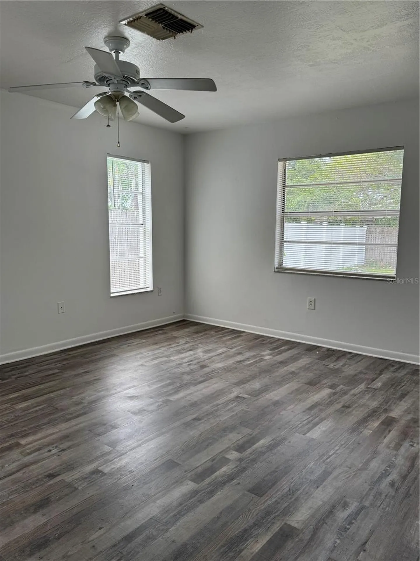 2074 Dodge Street Clearwater FL 33760