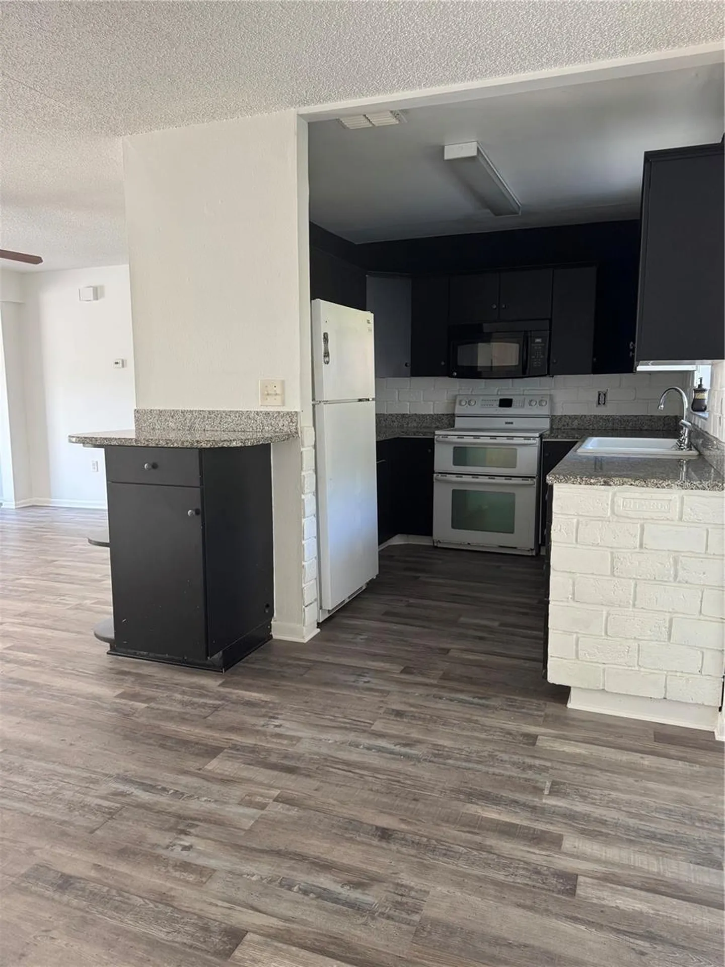 2074 Dodge Street Clearwater FL 33760