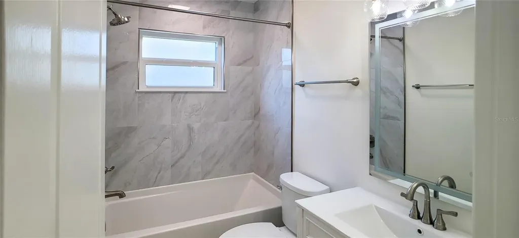 4018 29th Avenue W Bradenton FL 34205