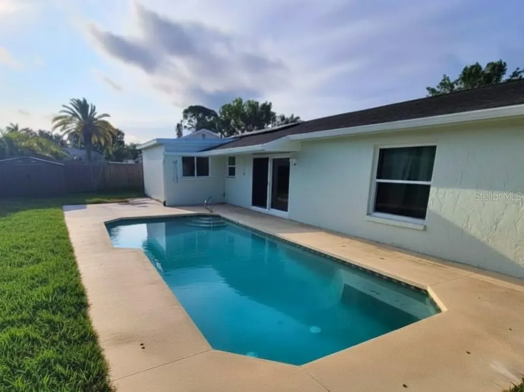 4018 29th Avenue W Bradenton FL 34205