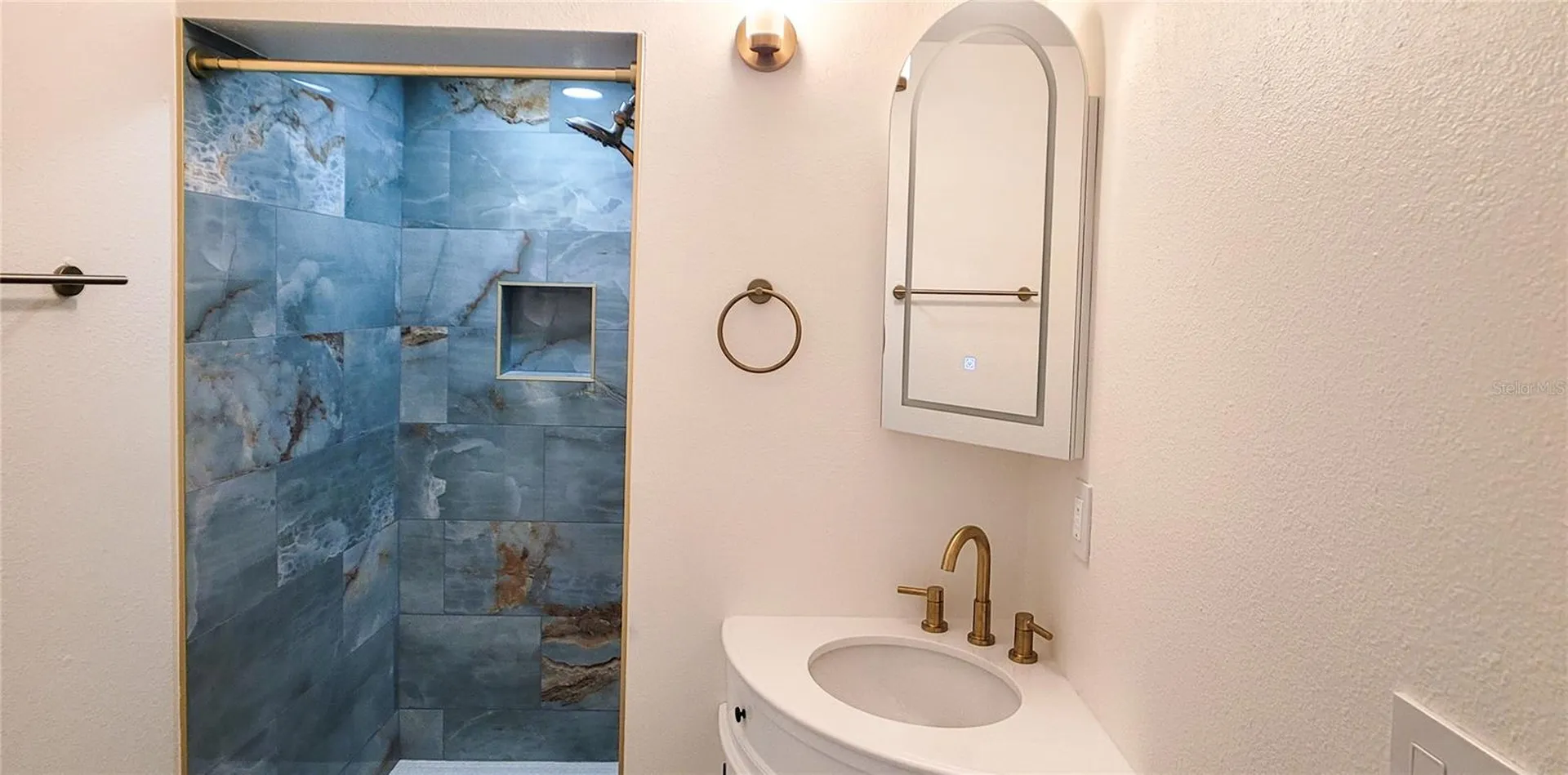 4018 29th Avenue W Bradenton FL 34205