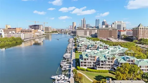 943 Seddon Cove Way Tampa FL 33602