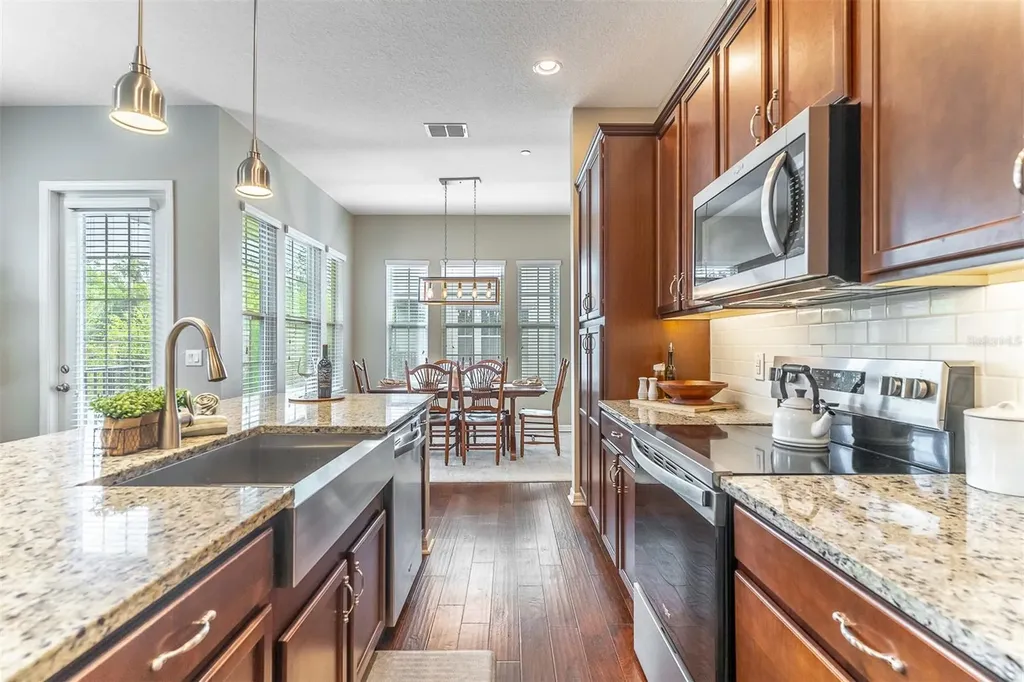 710 Catalonia Cove Oviedo FL 32765