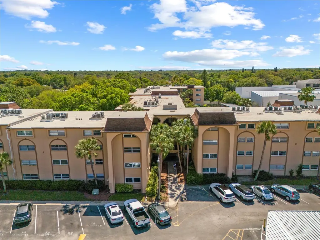 2525 W Bay Drive Belleair Bluffs FL 33770