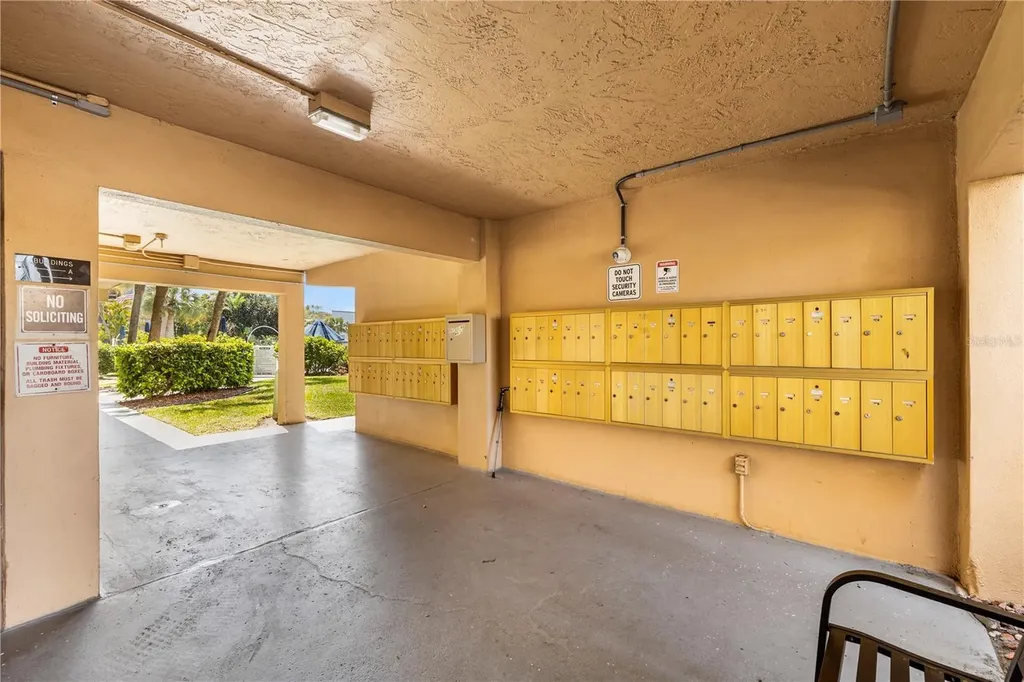 2525 W Bay Drive Belleair Bluffs FL 33770