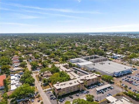 2525 W Bay Drive Belleair Bluffs FL 33770