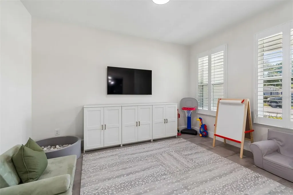 3209 W Rogers Avenue Tampa FL 33611