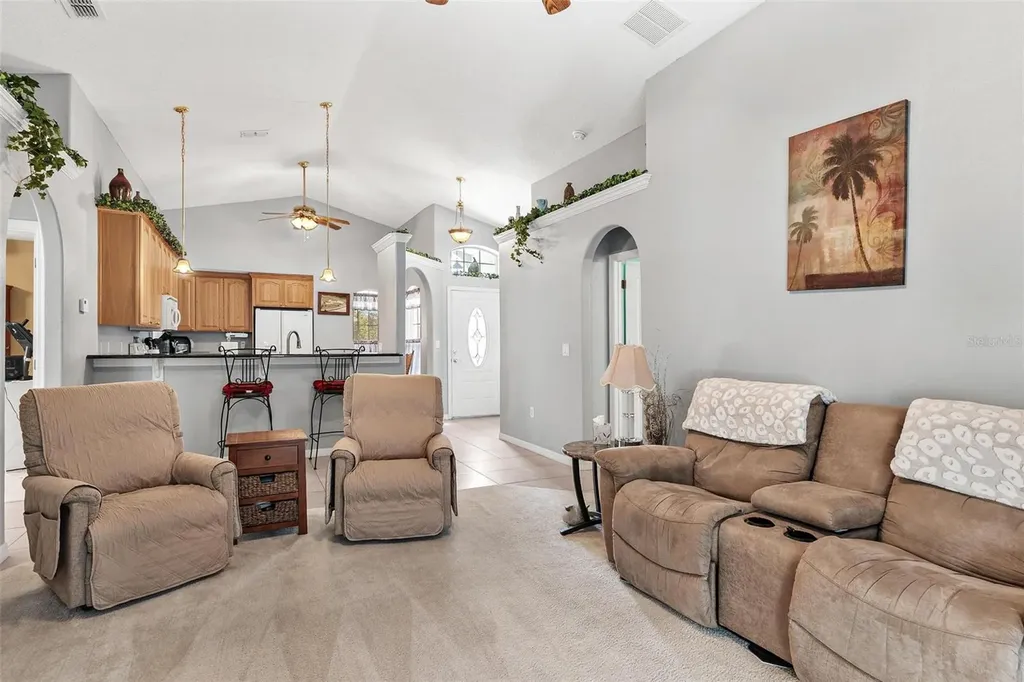 93 Fairway Circle Umatilla FL 32784
