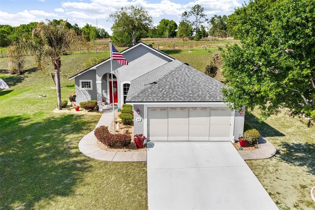 93 Fairway Circle Umatilla FL 32784