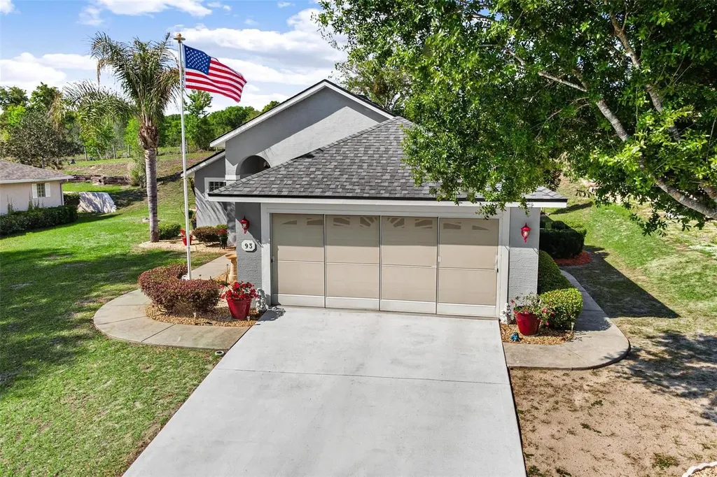 93 Fairway Circle Umatilla FL 32784
