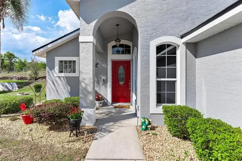 93 Fairway Circle Umatilla FL 32784