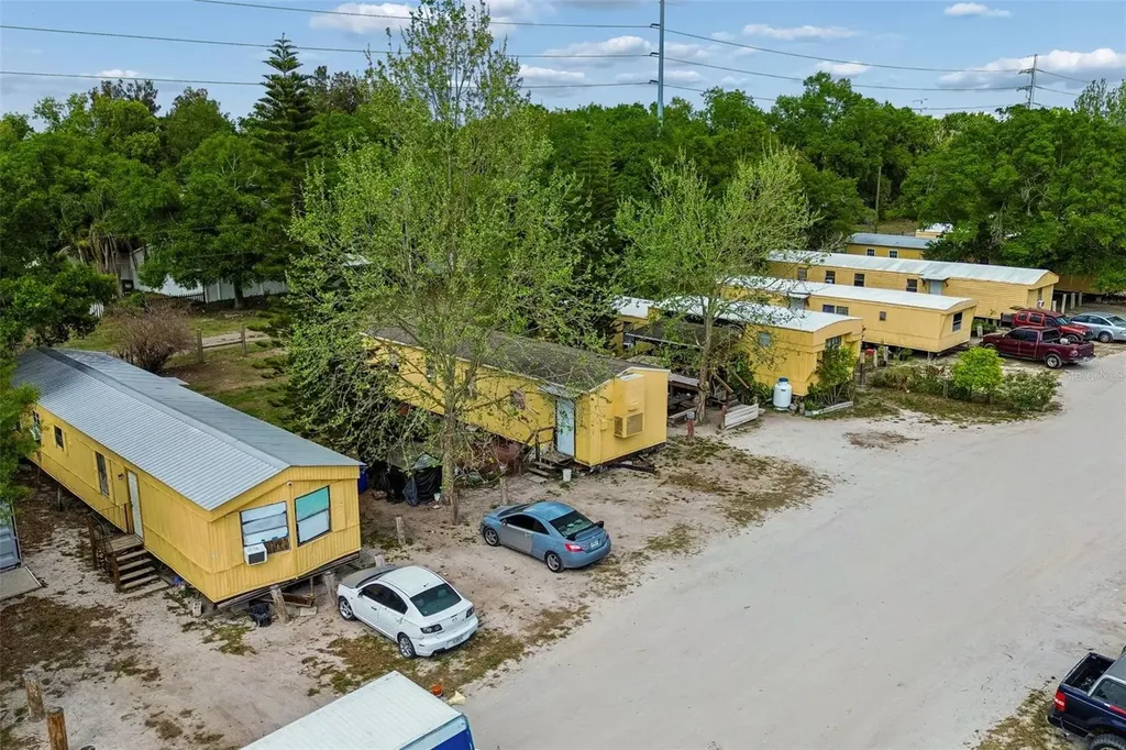 610 Railroad Street Wimauma FL 33598