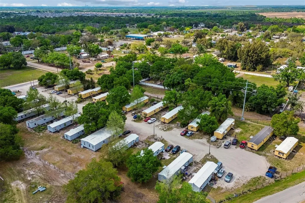 610 Railroad Street Wimauma FL 33598