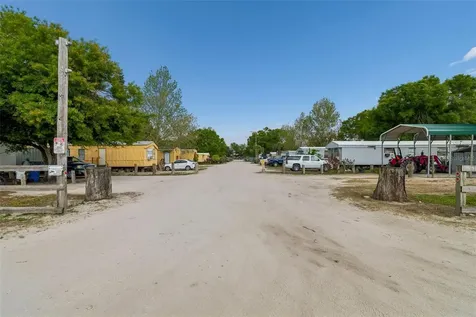 610 Railroad Street Wimauma FL 33598