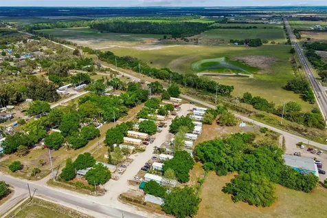 610 Railroad Street Wimauma FL 33598
