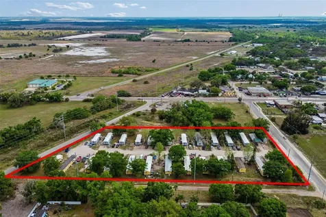 610 Railroad Street Wimauma FL 33598
