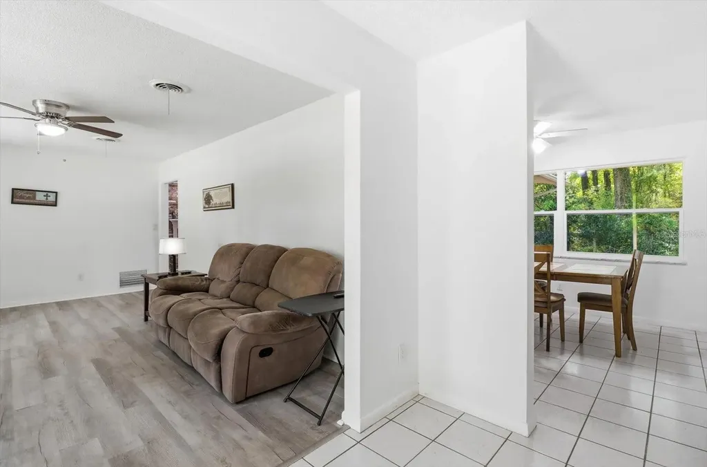 24576 NW Falcon Avenue Dunnellon FL 34431