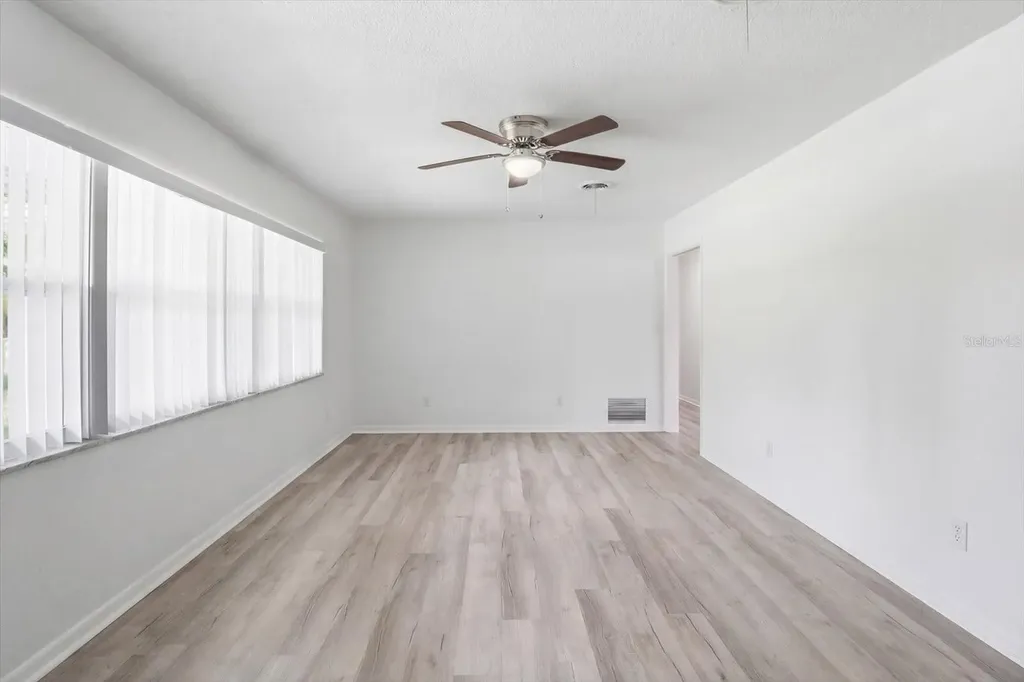 24576 NW Falcon Avenue Dunnellon FL 34431