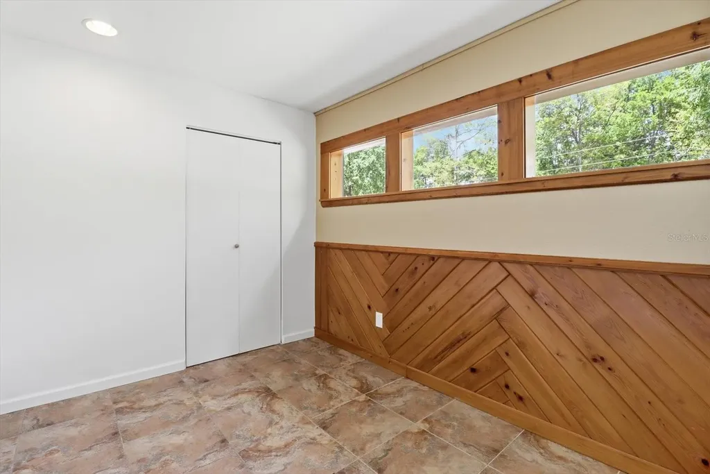24576 NW Falcon Avenue Dunnellon FL 34431