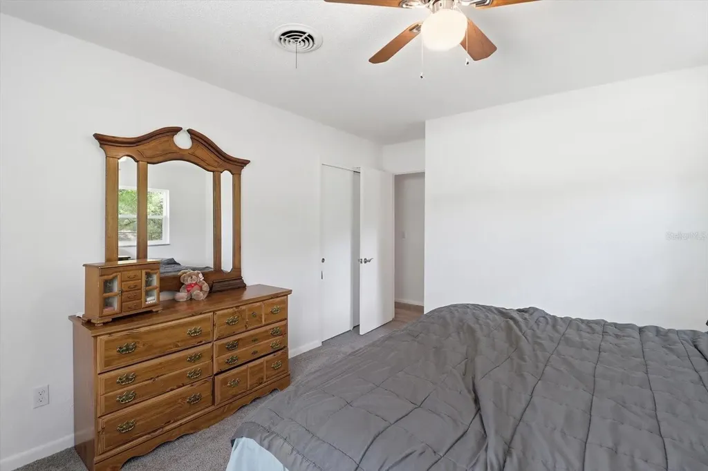 24576 NW Falcon Avenue Dunnellon FL 34431