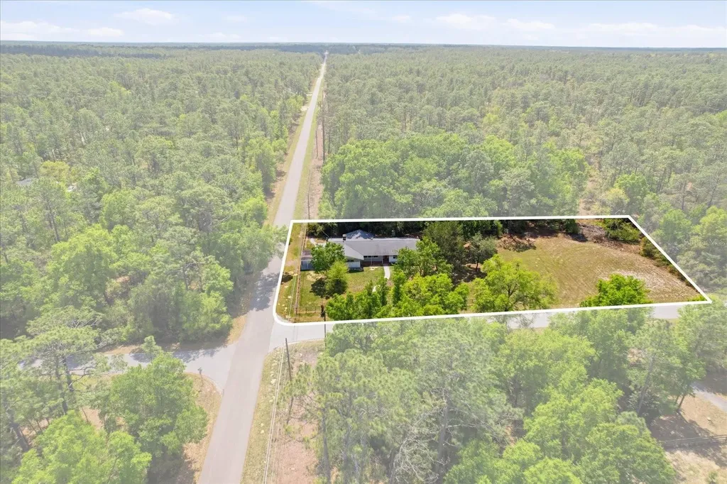 24576 NW Falcon Avenue Dunnellon FL 34431