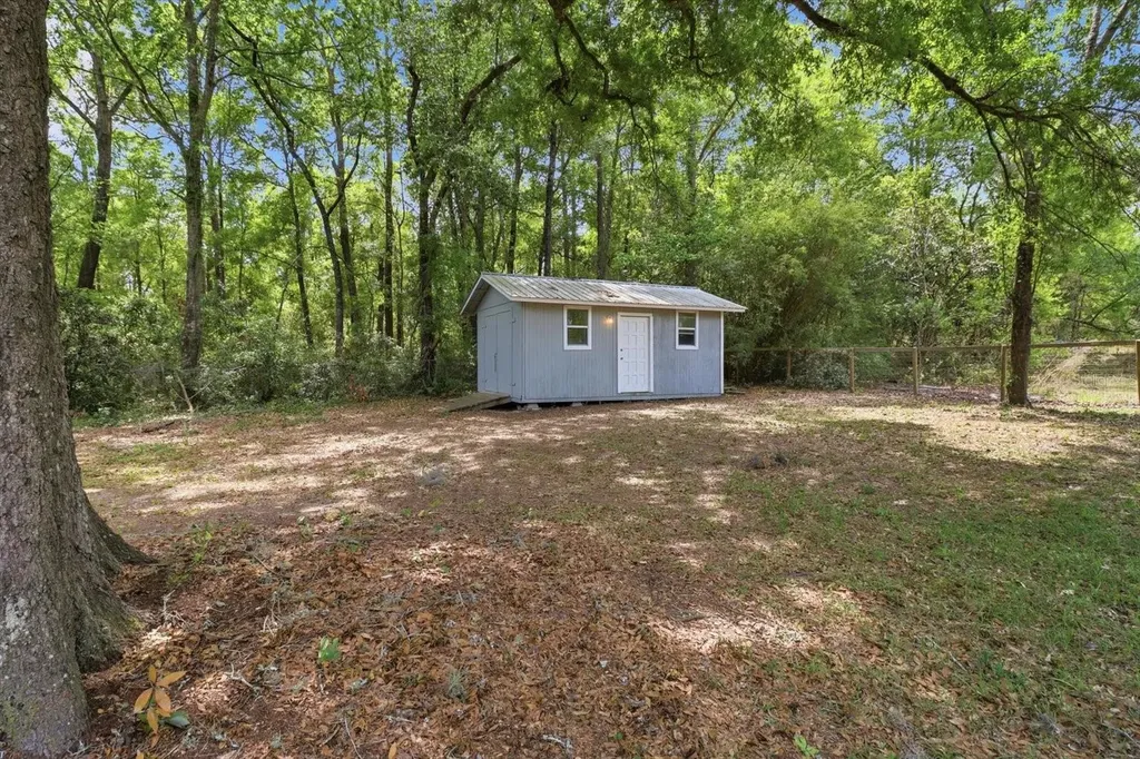 24576 NW Falcon Avenue Dunnellon FL 34431