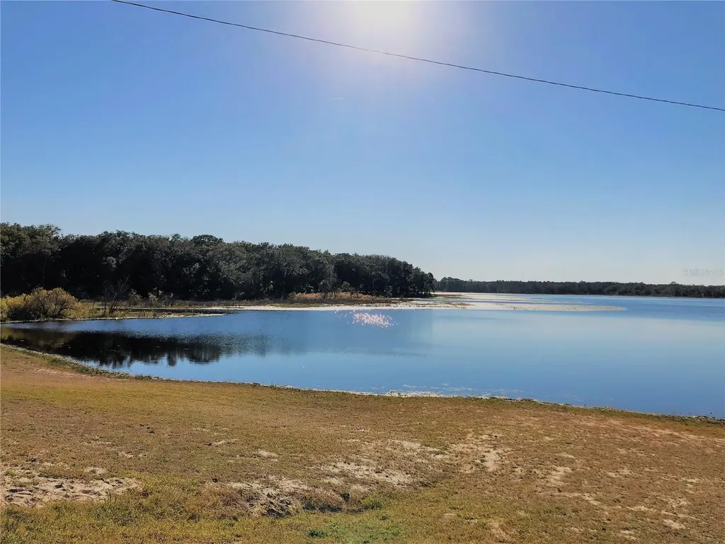 24576 NW Falcon Avenue Dunnellon FL 34431