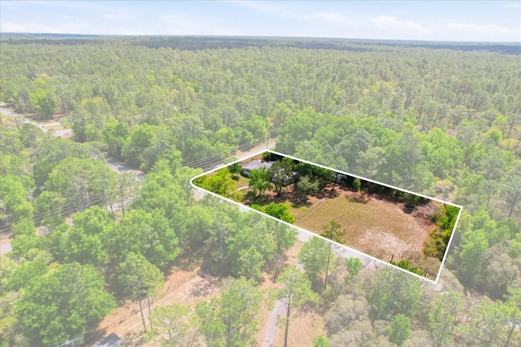 24576 NW Falcon Avenue Dunnellon FL 34431