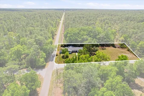 24576 NW Falcon Avenue Dunnellon FL 34431