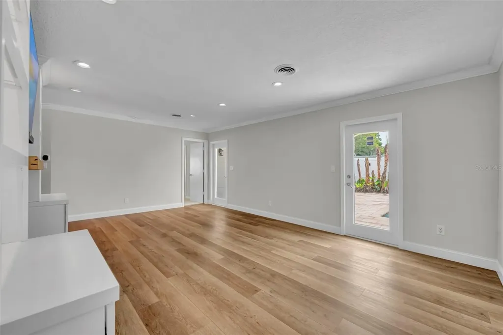 2112 Chippewa Trail Maitland FL 32751