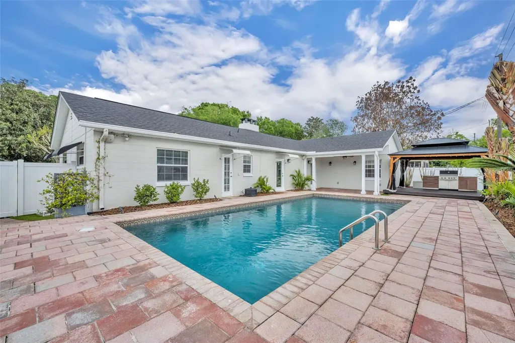 2112 Chippewa Trail Maitland FL 32751