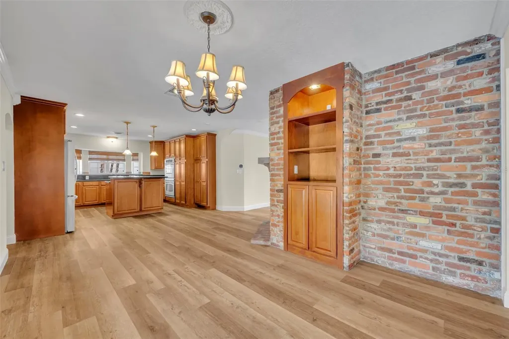 2112 Chippewa Trail Maitland FL 32751