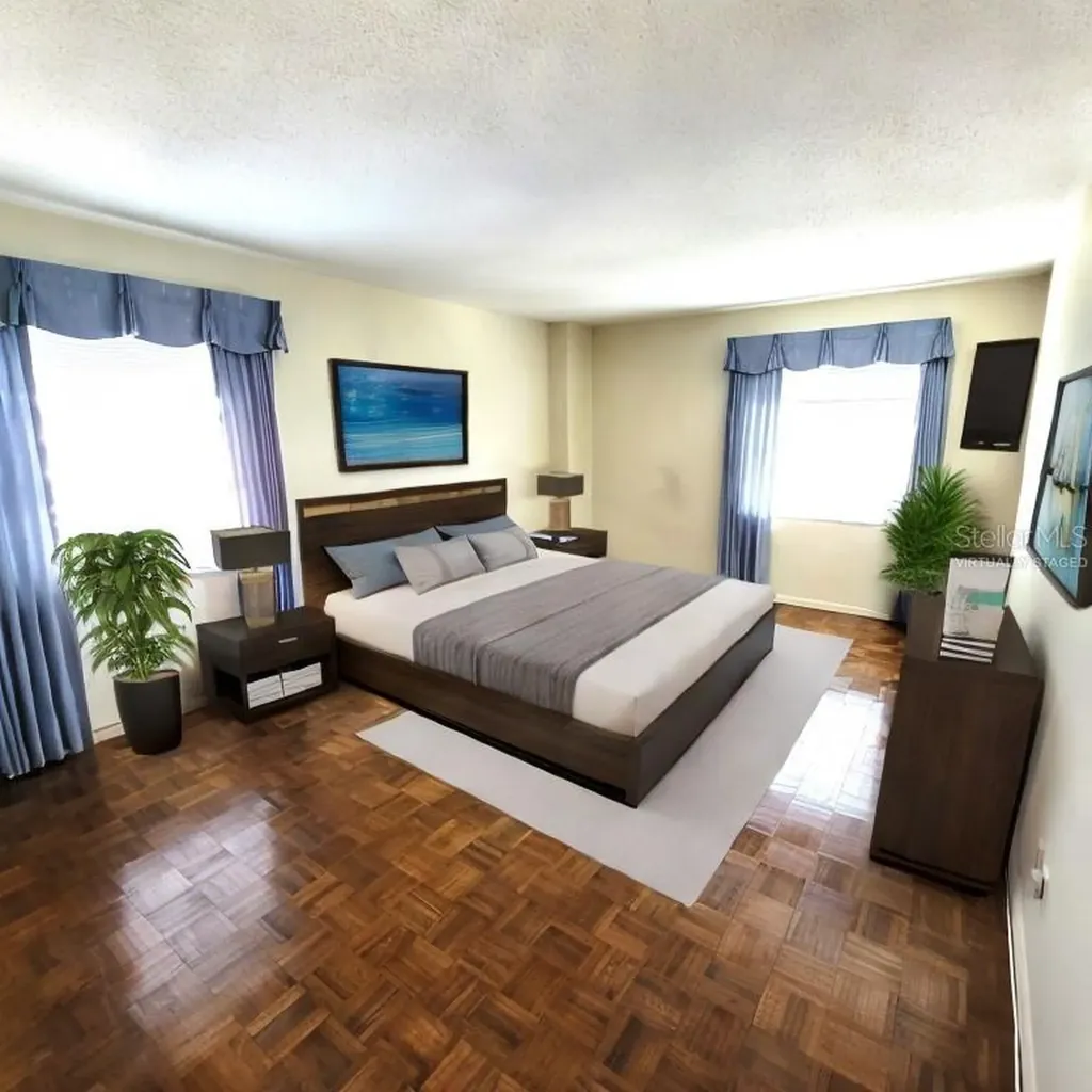 435 S Gulfstream Avenue Sarasota FL 34236