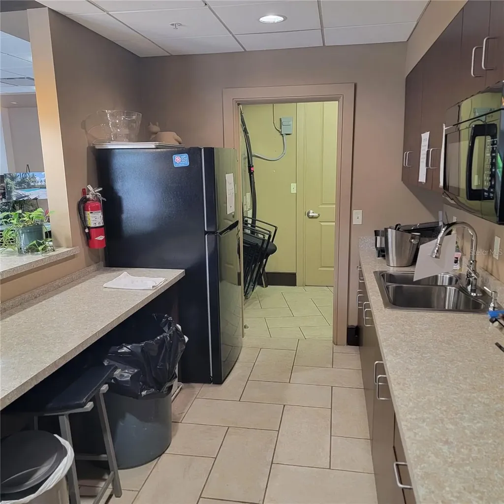 435 S Gulfstream Avenue Sarasota FL 34236
