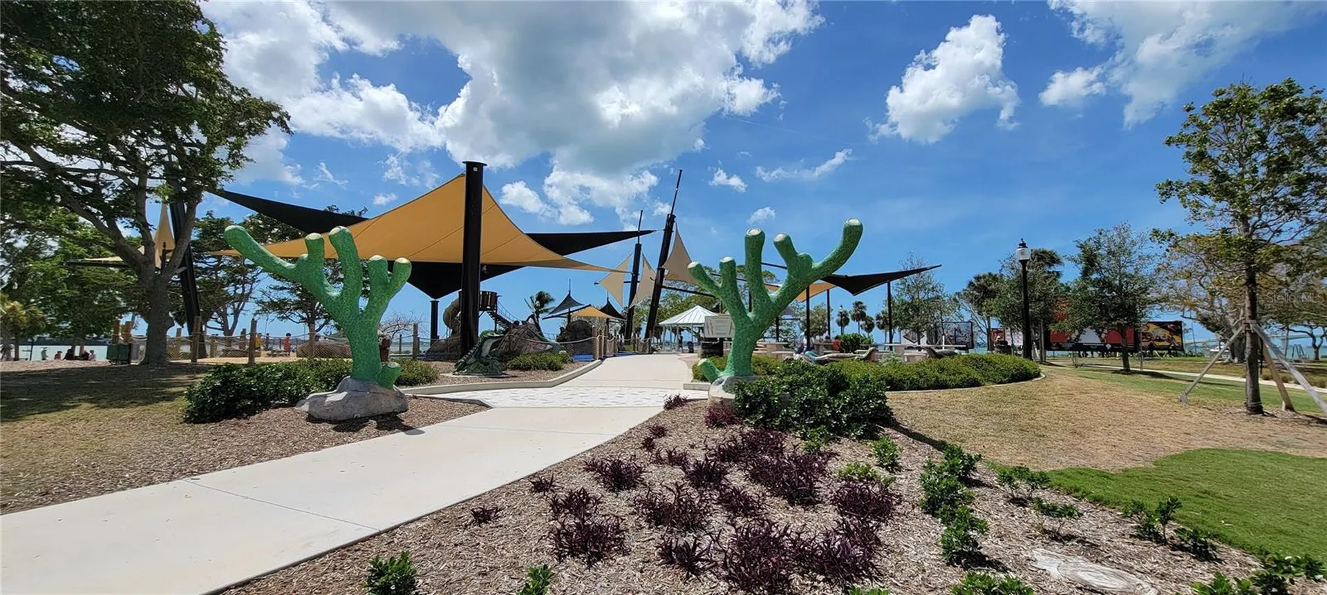 435 S Gulfstream Avenue Sarasota FL 34236