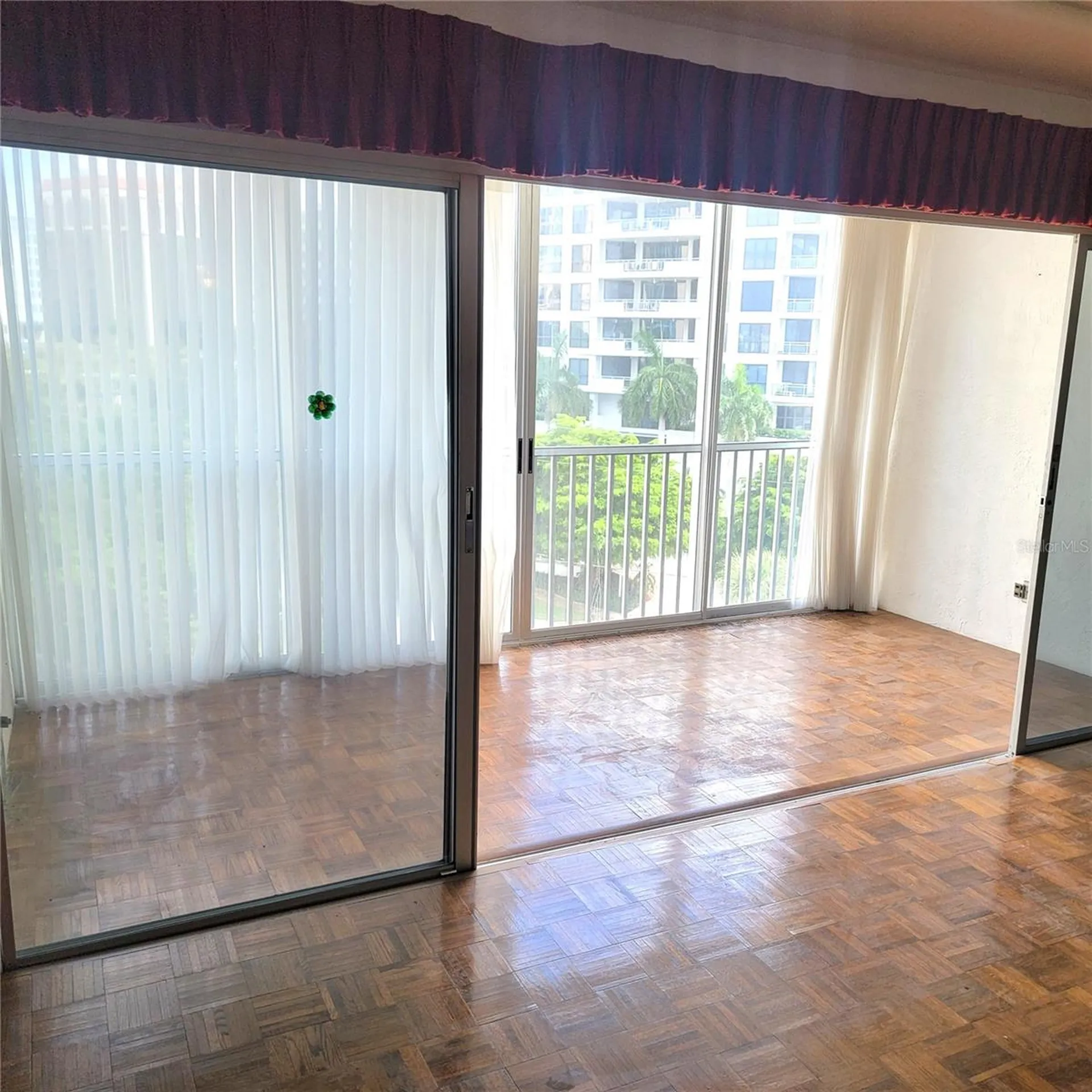 435 S Gulfstream Avenue Sarasota FL 34236