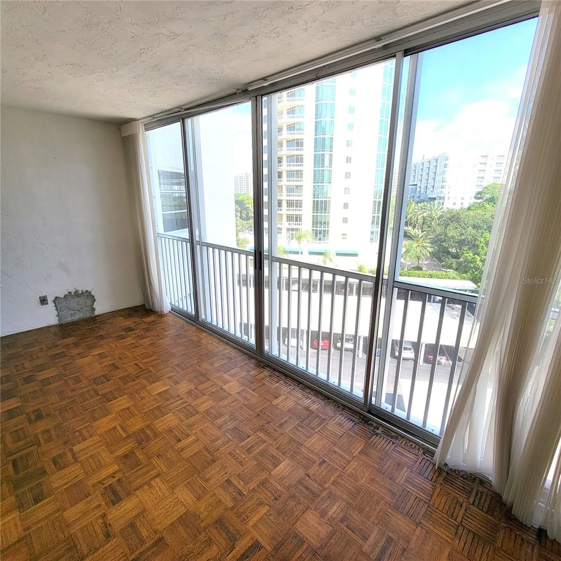 435 S Gulfstream Avenue Sarasota FL 34236