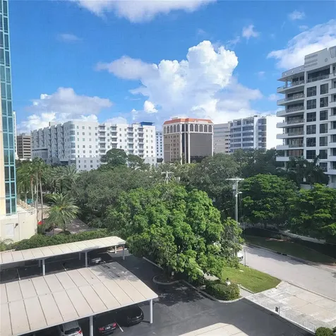 435 S Gulfstream Avenue Sarasota FL 34236