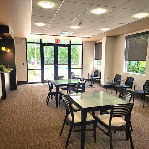435 S Gulfstream Avenue Sarasota FL 34236