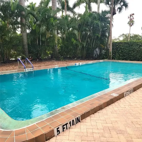 435 S Gulfstream Avenue Sarasota FL 34236