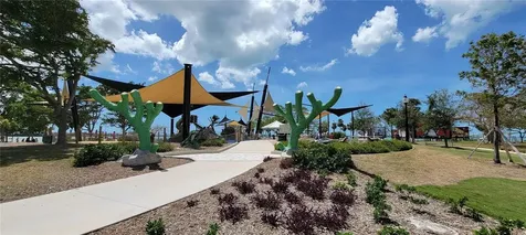 435 S Gulfstream Avenue Sarasota FL 34236