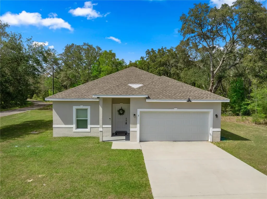 2 Magnolia Pass Trace Ocklawaha FL 32179