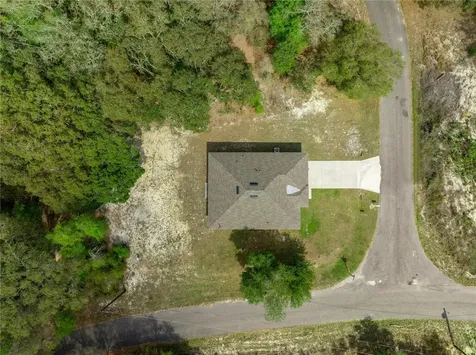 2 Magnolia Pass Trace Ocklawaha FL 32179