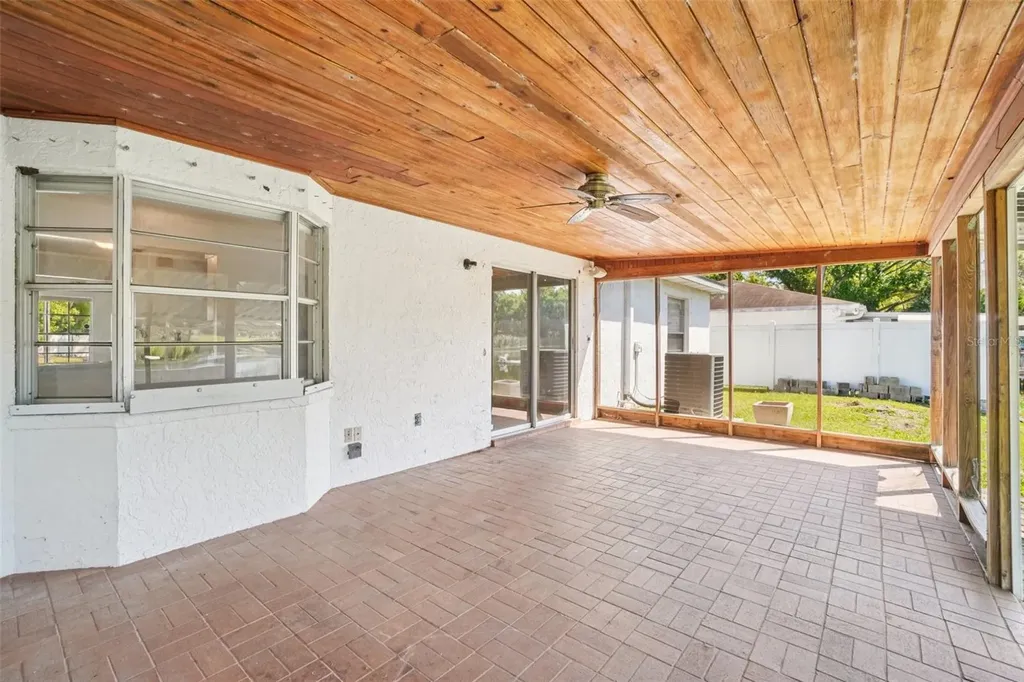2024 W Sitka Street Tampa FL 33604