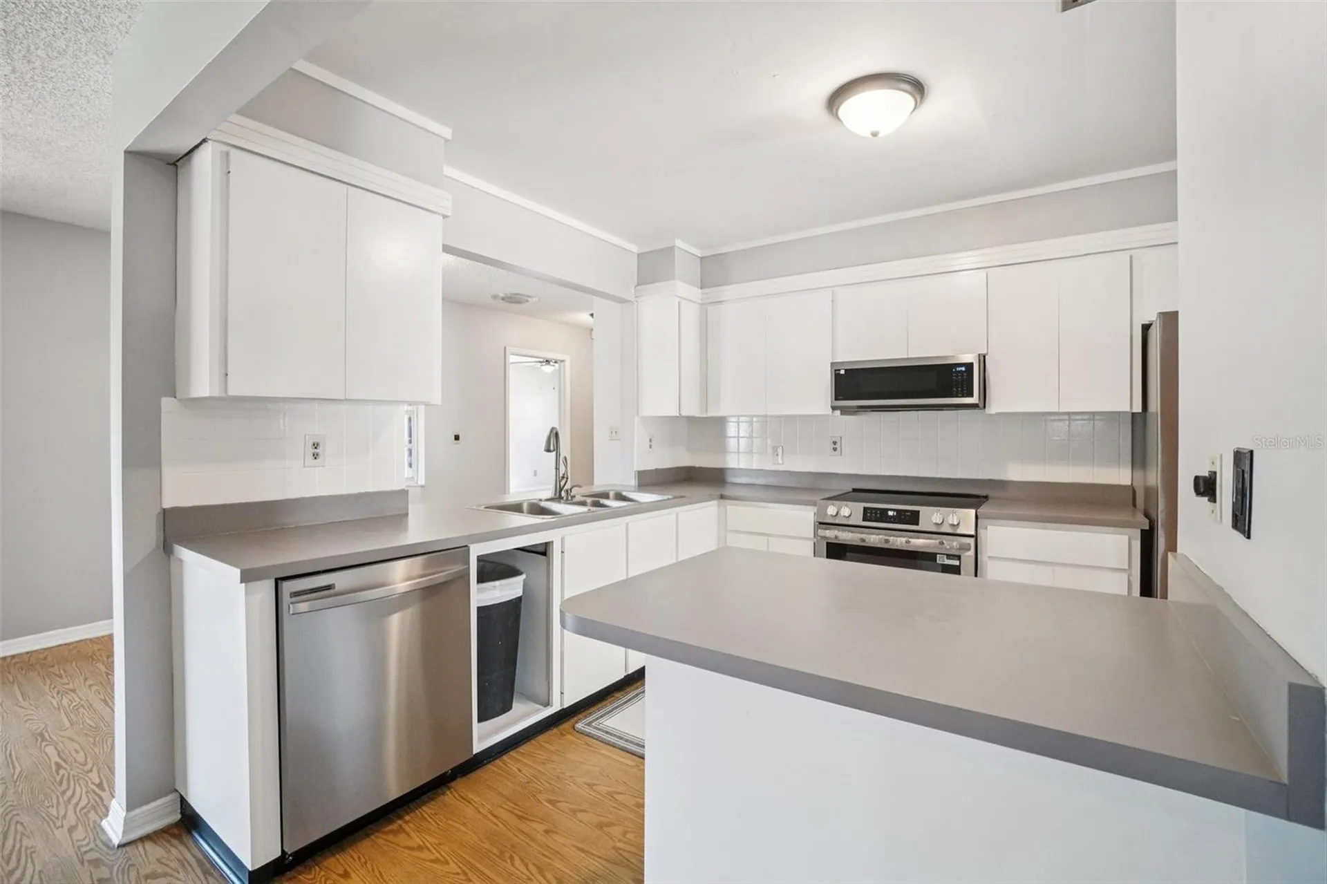 2024 W Sitka Street Tampa FL 33604