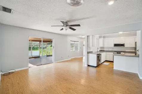 2024 W Sitka Street Tampa FL 33604