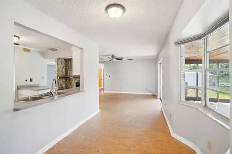 2024 W Sitka Street Tampa FL 33604