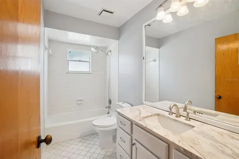 2024 W Sitka Street Tampa FL 33604