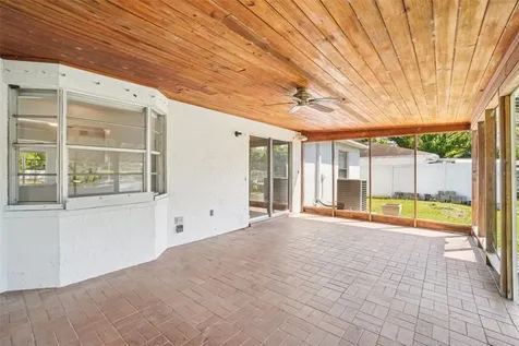 2024 W Sitka Street Tampa FL 33604